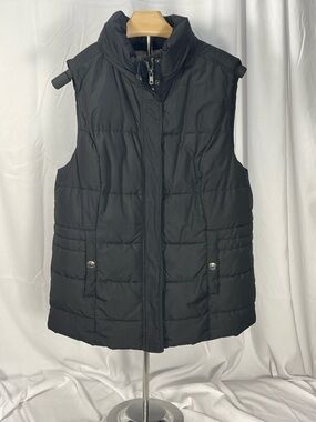 GreenTea Cream Faux Fur Lined Black Quilted Puff Vest w/snap & zip front closing